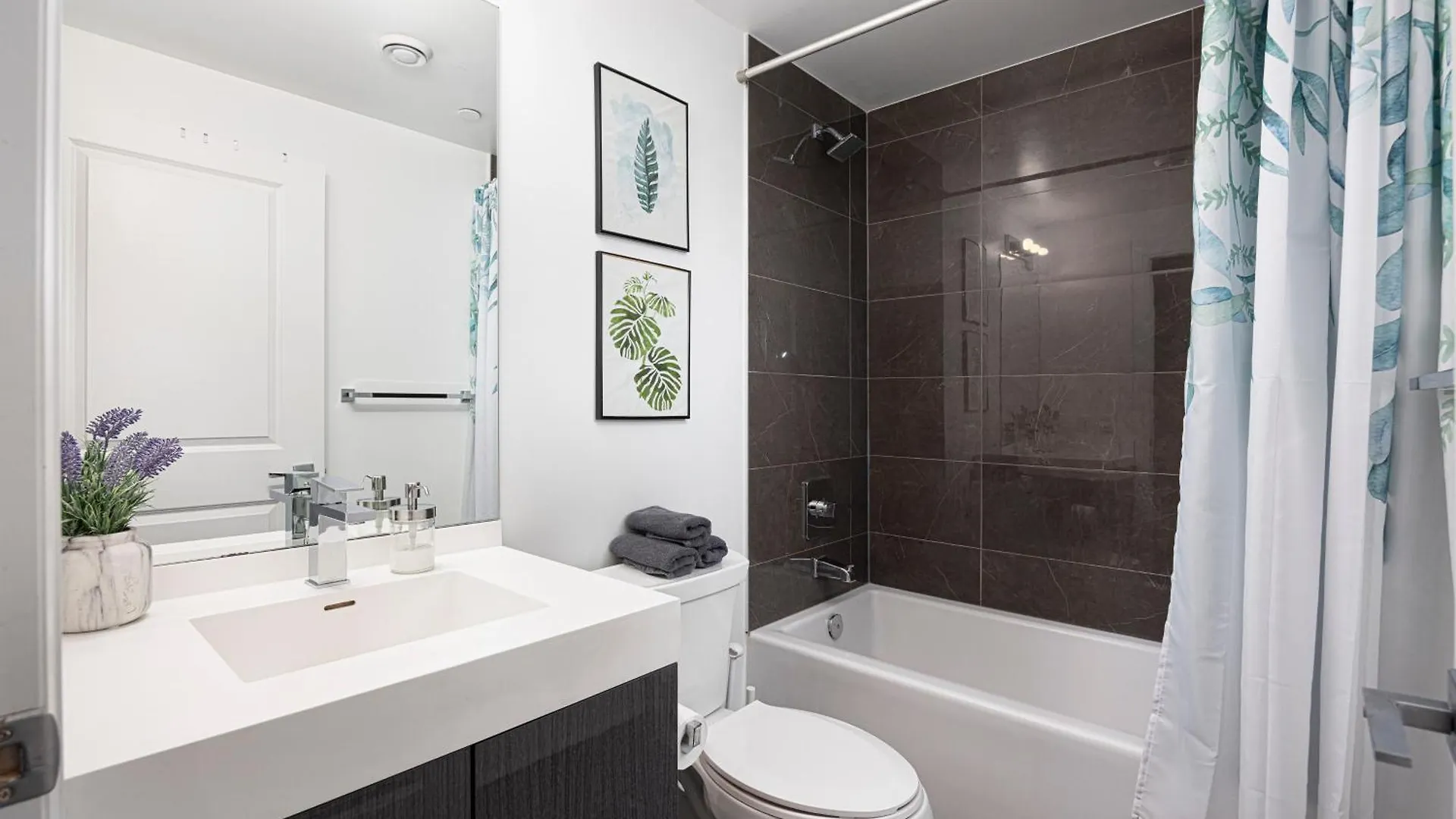 Luxury 2 Bedroom Apartment Toronto 0*,