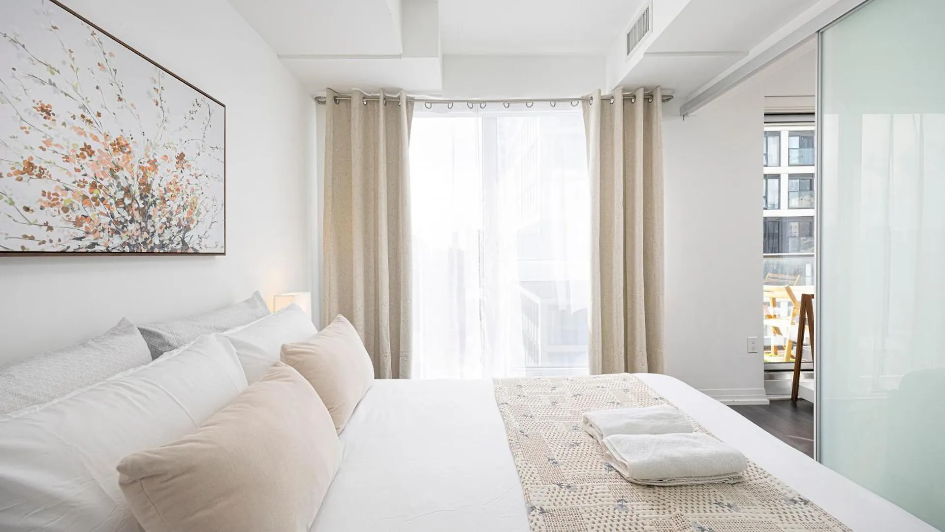 טורונטו Luxury 2 Bedroom Apartment
